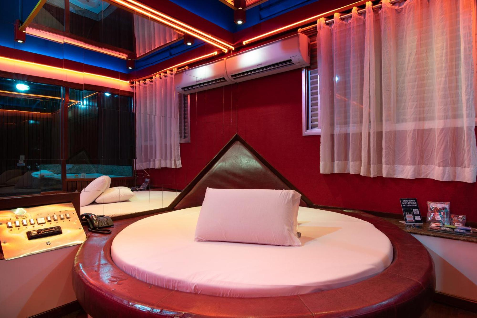 Motel Fantasy 5 Белу-Оризонти Экстерьер фото